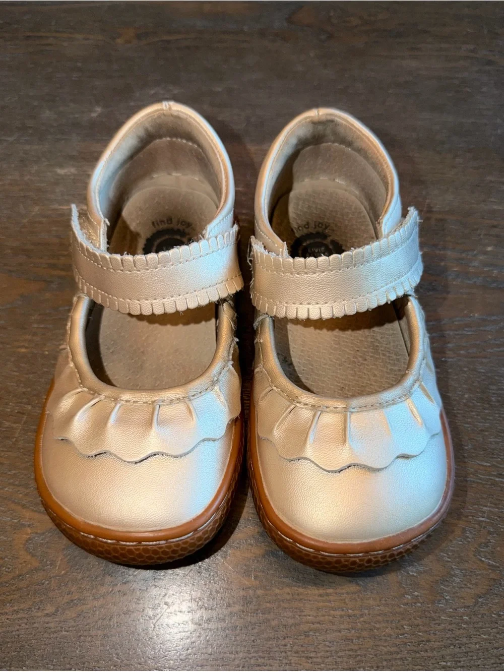 Livie and Luca Champagne Ruche Classic Mary Janes size 8